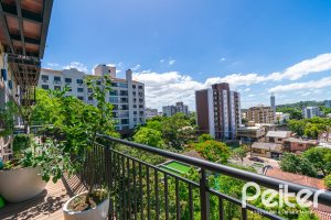 Apartamento à venda com 106m², 3 dormitórios, 1 suíte, 2 vagas, no bairro Tristeza em PORTO ALEGRE