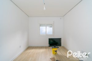 Casa à venda com 206m², 3 dormitórios, 2 suítes, 2 vagas, no bairro Ipanema em Porto Alegre