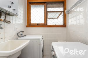 Apartamento à venda com 70m², 2 dormitórios, 1 suíte, no bairro Tristeza em PORTO ALEGRE