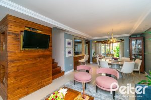 Casa em Condomínio à venda com 194m², 3 dormitórios, 1 suíte, 3 vagas, no bairro Tristeza em Porto Alegre