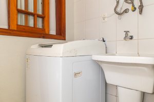 Casa em Condomínio à venda com 194m², 3 dormitórios, 1 suíte, 3 vagas, no bairro Tristeza em Porto Alegre