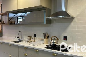 Casa em Condomínio à venda com 300m², 3 dormitórios, 3 suítes, 4 vagas, no bairro Ipanema em PORTO ALEGRE