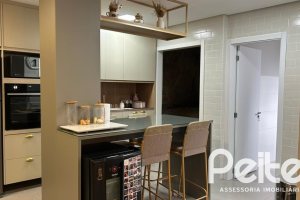 Casa em Condomínio à venda com 300m², 3 dormitórios, 3 suítes, 4 vagas, no bairro Ipanema em PORTO ALEGRE