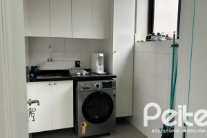 Casa em Condomínio à venda com 300m², 3 dormitórios, 3 suítes, 4 vagas, no bairro Ipanema em PORTO ALEGRE