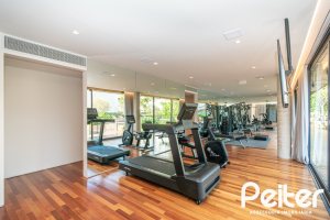 Apartamento Garden à venda com 248m², 2 dormitórios, 2 suítes, 4 vagas, no bairro Cristal em Porto Alegre