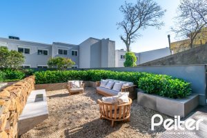 Apartamento Garden à venda com 248m², 2 dormitórios, 2 suítes, 4 vagas, no bairro Cristal em Porto Alegre