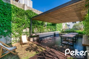 Apartamento Garden à venda com 248m², 2 dormitórios, 2 suítes, 4 vagas, no bairro Cristal em Porto Alegre