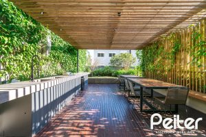 Apartamento Garden à venda com 248m², 2 dormitórios, 2 suítes, 4 vagas, no bairro Cristal em Porto Alegre