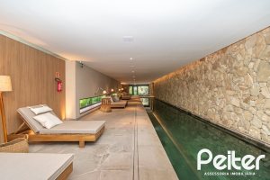 Apartamento Garden à venda com 248m², 2 dormitórios, 2 suítes, 4 vagas, no bairro Cristal em Porto Alegre