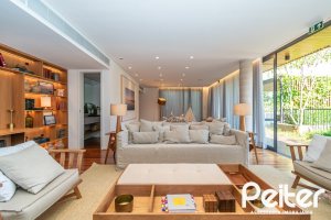 Apartamento Garden à venda com 248m², 2 dormitórios, 2 suítes, 4 vagas, no bairro Cristal em Porto Alegre