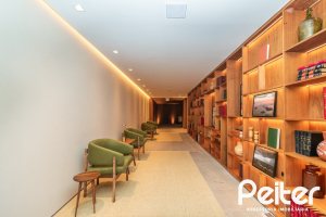 Apartamento Garden à venda com 248m², 2 dormitórios, 2 suítes, 4 vagas, no bairro Cristal em Porto Alegre