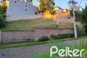 Terreno à venda com 266m², no bairro Sétimo Céu em Porto Alegre