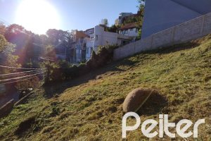 Terreno à venda com 266m², no bairro Sétimo Céu em Porto Alegre