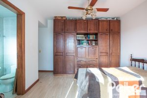 Apartamento à venda com 109m², 3 dormitórios, 1 suíte, 2 vagas, no bairro Tristeza em PORTO ALEGRE