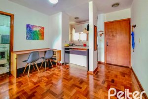 Apartamento à venda com 47m², 1 dormitório, 1 vaga, no bairro Tristeza em Porto Alegre