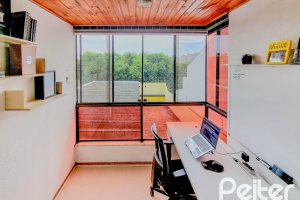 Apartamento à venda com 47m², 1 dormitório, 1 vaga, no bairro Tristeza em Porto Alegre