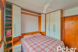 Apartamento à venda com 47m², 1 dormitório, 1 vaga, no bairro Tristeza em Porto Alegre