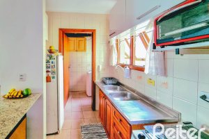 Apartamento à venda com 47m², 1 dormitório, 1 vaga, no bairro Tristeza em Porto Alegre