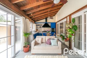 Casa em Condomínio à venda com 229m², 4 dormitórios, 1 suíte, 4 vagas, no bairro Terra Ville em PORTO ALEGRE