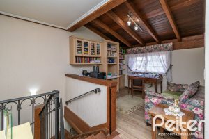 Casa em Condomínio à venda com 229m², 4 dormitórios, 1 suíte, 4 vagas, no bairro Terra Ville em PORTO ALEGRE