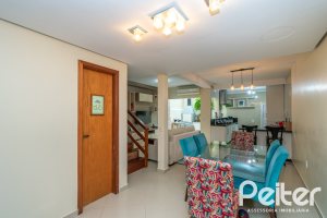 Casa em Condomínio à venda com 133m², 3 dormitórios, 1 suíte, 2 vagas, no bairro Tristeza em Porto Alegre