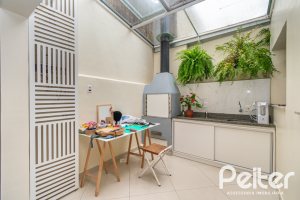 Casa em Condomínio à venda com 133m², 3 dormitórios, 1 suíte, 2 vagas, no bairro Tristeza em Porto Alegre