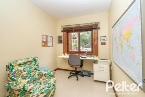 Casa em Condomínio à venda com 133m², 3 dormitórios, 1 suíte, 2 vagas, no bairro Tristeza em Porto Alegre