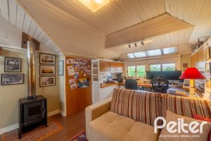 Casa em Condomínio à venda com 181m², 3 dormitórios, 1 suíte, 2 vagas, no bairro Ipanema em Porto Alegre