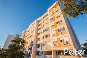 Apartamento à venda com 65m², 2 dormitórios, 1 suíte, 2 vagas, no bairro Tristeza em PORTO ALEGRE