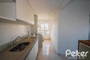 Apartamento à venda com 65m², 2 dormitórios, 1 suíte, 2 vagas, no bairro Tristeza em PORTO ALEGRE