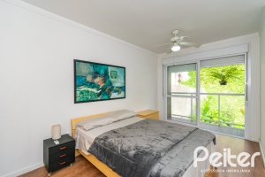 Casa em Condomínio à venda com 250m², 3 dormitórios, 3 suítes, 3 vagas, no bairro Cristal em Porto Alegre