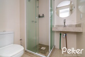 Casa em Condomínio à venda com 250m², 3 dormitórios, 3 suítes, 3 vagas, no bairro Cristal em Porto Alegre