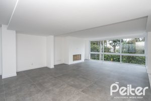 Casa em Condomínio à venda com 256m², 3 dormitórios, 3 suítes, 2 vagas, no bairro Hipica em PORTO ALEGRE