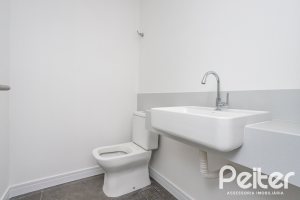 Casa em Condomínio à venda com 256m², 3 dormitórios, 3 suítes, 2 vagas, no bairro Hipica em PORTO ALEGRE