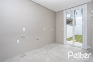 Casa em Condomínio à venda com 254m², 3 dormitórios, 3 suítes, 2 vagas, no bairro Hipica em PORTO ALEGRE