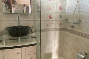 Cobertura à venda com 181m², 3 dormitórios, 1 suíte, 1 vaga, no bairro Tristeza em Porto Alegre