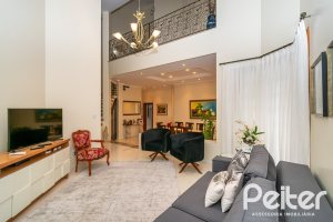 Casa em Condomínio à venda com 477m², 3 dormitórios, 1 suíte, 3 vagas, no bairro Nonoai em Porto Alegre