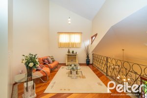 Casa em Condomínio à venda com 477m², 3 dormitórios, 1 suíte, 3 vagas, no bairro Nonoai em Porto Alegre