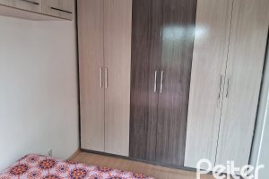 Apartamento à venda com 45m², 2 dormitórios, 1 vaga, no bairro Camaqua em PORTO ALEGRE