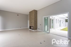 Casa em Condomínio à venda com 174m², 3 dormitórios, 3 suítes, 2 vagas, no bairro Hipica em PORTO ALEGRE