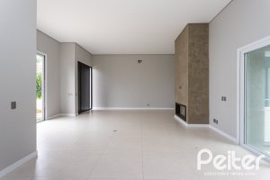 Casa em Condomínio à venda com 174m², 3 dormitórios, 3 suítes, 2 vagas, no bairro Hipica em PORTO ALEGRE