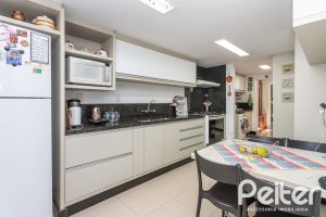 Apartamento à venda com 123m², 3 dormitórios, 1 suíte, 2 vagas, no bairro Ipanema em Porto Alegre
