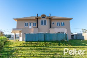 Casa em Condomínio à venda com 345m², 3 dormitórios, 3 suítes, 4 vagas, no bairro Alphaville em PORTO ALEGRE