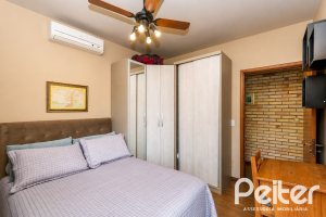 Casa à venda com 253m², 5 dormitórios, 2 suítes, 4 vagas, no bairro Ipanema em Porto Alegre
