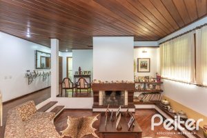 Casa em Condomínio à venda com 701m², 6 dormitórios, 2 suítes, 10 vagas, no bairro Cavalhada em PORTO ALEGRE