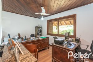 Casa em Condomínio à venda com 701m², 6 dormitórios, 2 suítes, 10 vagas, no bairro Cavalhada em PORTO ALEGRE