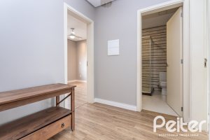 Casa em Condomínio à venda com 136m², 3 dormitórios, 1 suíte, 2 vagas, no bairro Hípica em Porto Alegre