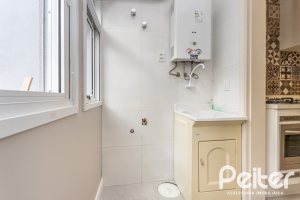 Casa em Condomínio à venda com 136m², 3 dormitórios, 1 suíte, 2 vagas, no bairro Hípica em Porto Alegre