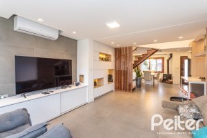 Casa em Condomínio à venda com 212m², 4 dormitórios, 1 suíte, 2 vagas, no bairro Espírito Santo em Porto Alegre