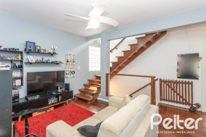 Casa em Condomínio à venda com 212m², 4 dormitórios, 1 suíte, 2 vagas, no bairro Espírito Santo em Porto Alegre